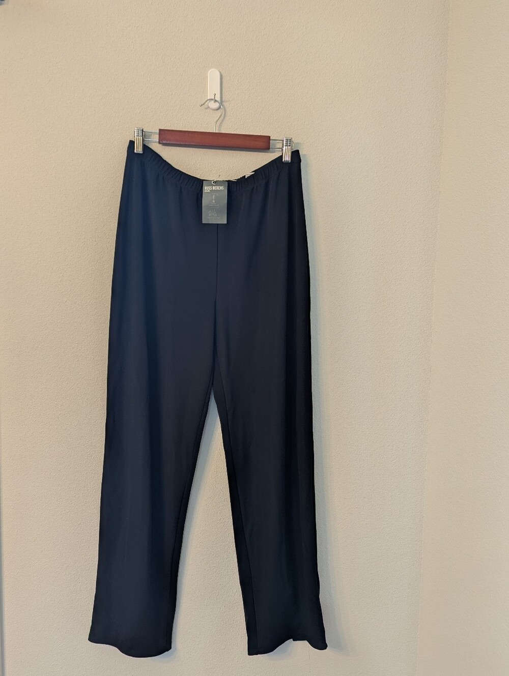 Russ Berens Wrinkle Resistant Elastic Waist Black Pants